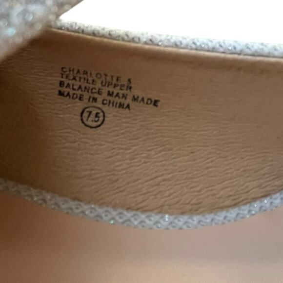Chase & Chloe Mary Jane Ballet Flats Shoes Size 7.5 Silver Glitter Holidays NWT - Picture 8 of 11